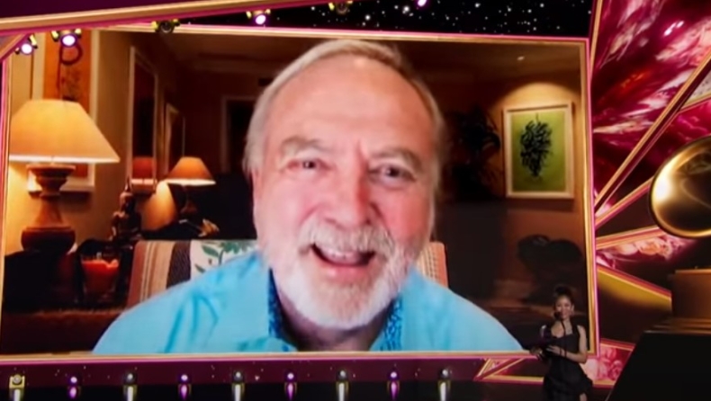 Μυθική γκάφα στα Grammy: Πήρε το βραβείο και ευχαρίστησε τον Jeffrey Epstein (vid)