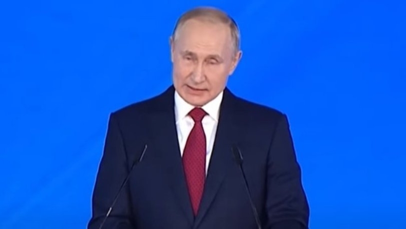 Πρόεδρος «για πάντα» ο Πούτιν: Εγκρίθηκε νόμος που του δίνει δικαίωμα για άλλες δύο θητείες