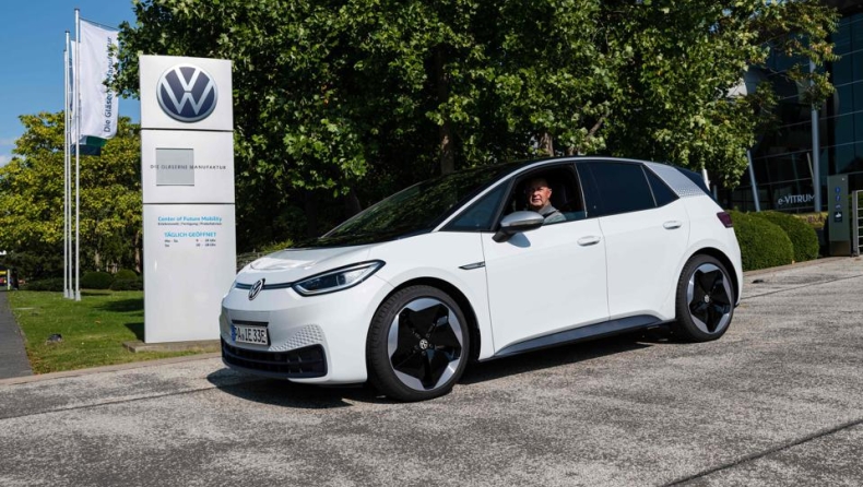 Volkswagen: 50% φθηνότερες οι μπαταρίες των ηλεκτρικών αυτοκινήτων το 2030