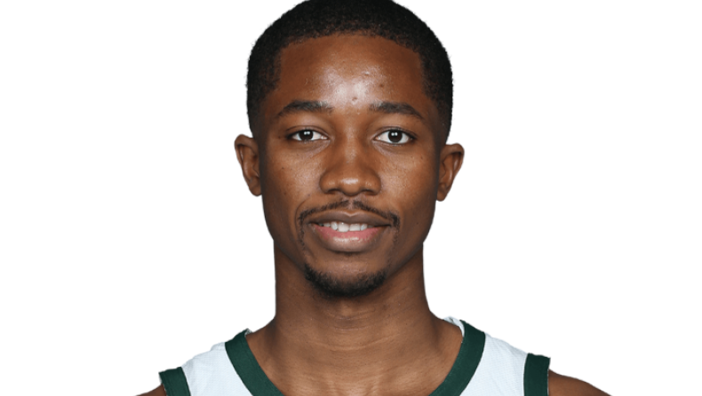 Μπακς: Έδωσαν εγγυημένο συμβόλαιο στον Ντιακιτέ