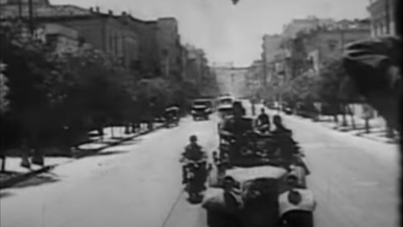 Με τη γαλανόλευκη τυλιγμένος στον γκρεμό: Η μαύρη μέρα που εισέβαλαν στην Αθήνα οι Ναζί (pics & vids)