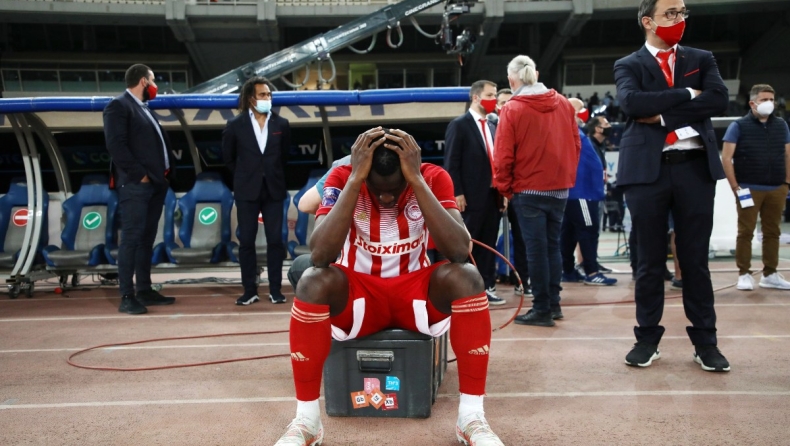 Ολυμπιακός – ΠΑΟΚ 1-2: Η απογοήτευση των «ερυθρολεύκων» (pics)