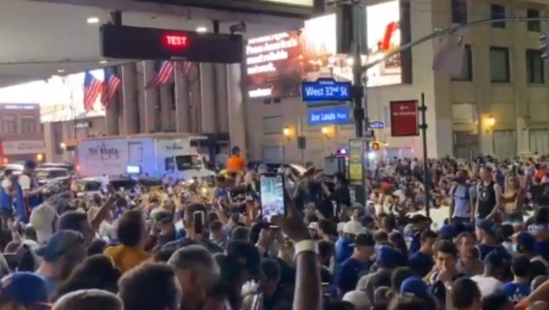 Xαμός από κόσμο έξω από το Madison Square Garden: «Φέρτε μας τους Νετς!» (vid)