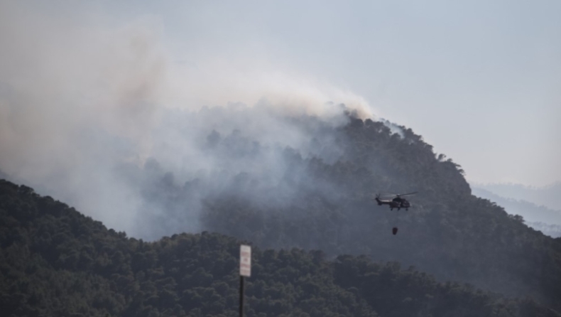 Φωτιά στην Κορινθία: Ενεργοποιήθηκε ξανά το 112, εκκενώνονται κι άλλοι οικισμοί