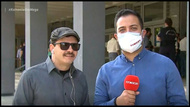 Παλικάρι ο Κουτσαβάκης: Ζητά να μην τιμωρηθεί ο νεαρός που του επιτέθηκε με μαχαίρι (vid)