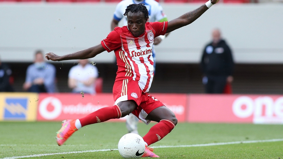 Αϊντχόφεν: Ενθουσιασμός με Μπρούμα