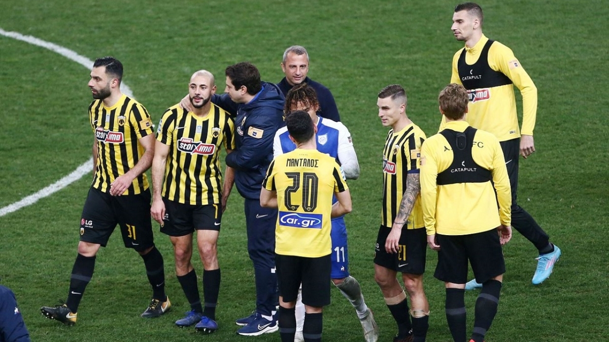 Γιαννίκης στους παίκτες της ΑΕΚ: «Είχαμε τον έλεγχο και δεν δεχθήκαμε αντεπιθέσεις, μόνο νίκη στο ντέρμπι»