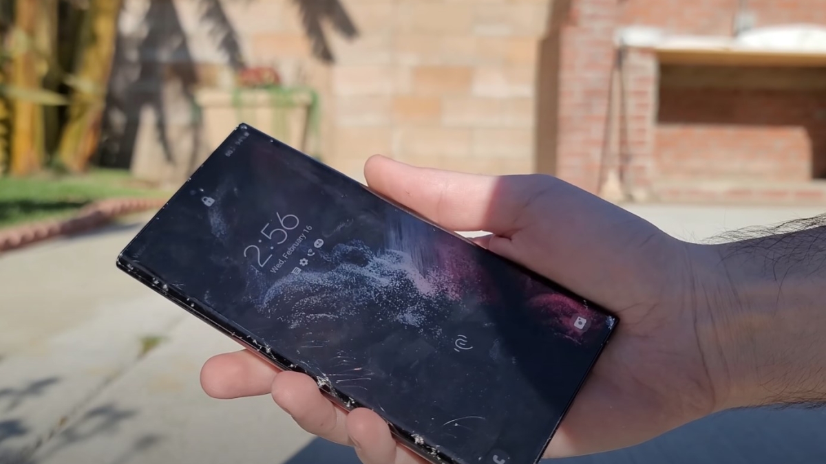 Πόσο ανθεκτικό είναι το Gorilla Glass Victus+ του Samsung Galaxy S22 Ultra; (vid)