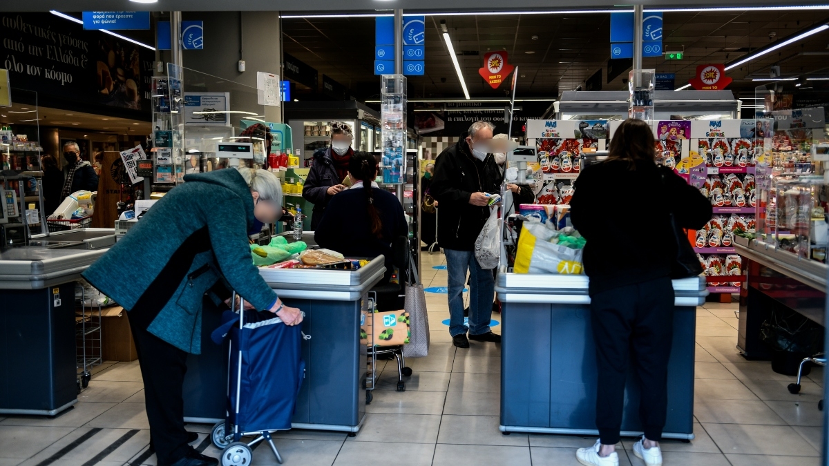 Απλησίαστo θα γίνει το σούπερ μάρκετ από 15 Απριλίου: Αναλυτικά οι νέες ανατιμήσεις (vid)