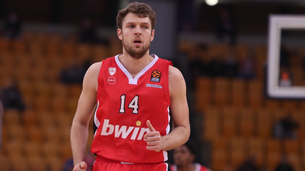 Βεζένκοβ για Κινγκς: «Με βλέπουν θετικά, μπορεί να μου κάνουν πρόταση κάποια στιγμή»