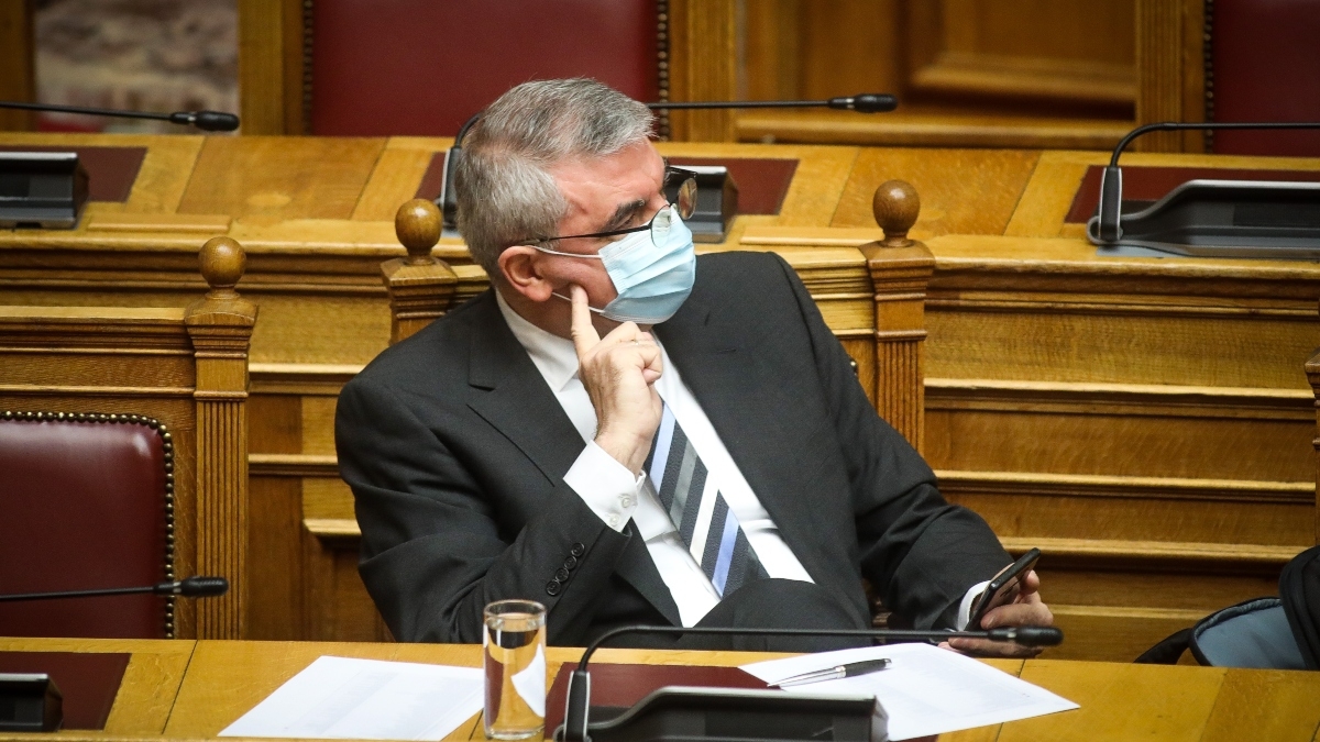 Καταγγελία για διπλή σύνταξη σε όλους τους Δημάρχους και Νομάρχες: «Ντροπή και μόνο ντροπή»