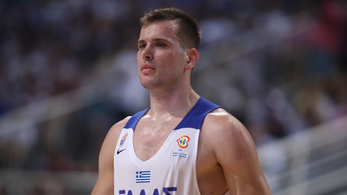 Αγραβάνης: Επίσημα στη Νάπολι ο Έλληνας φόργουορντ