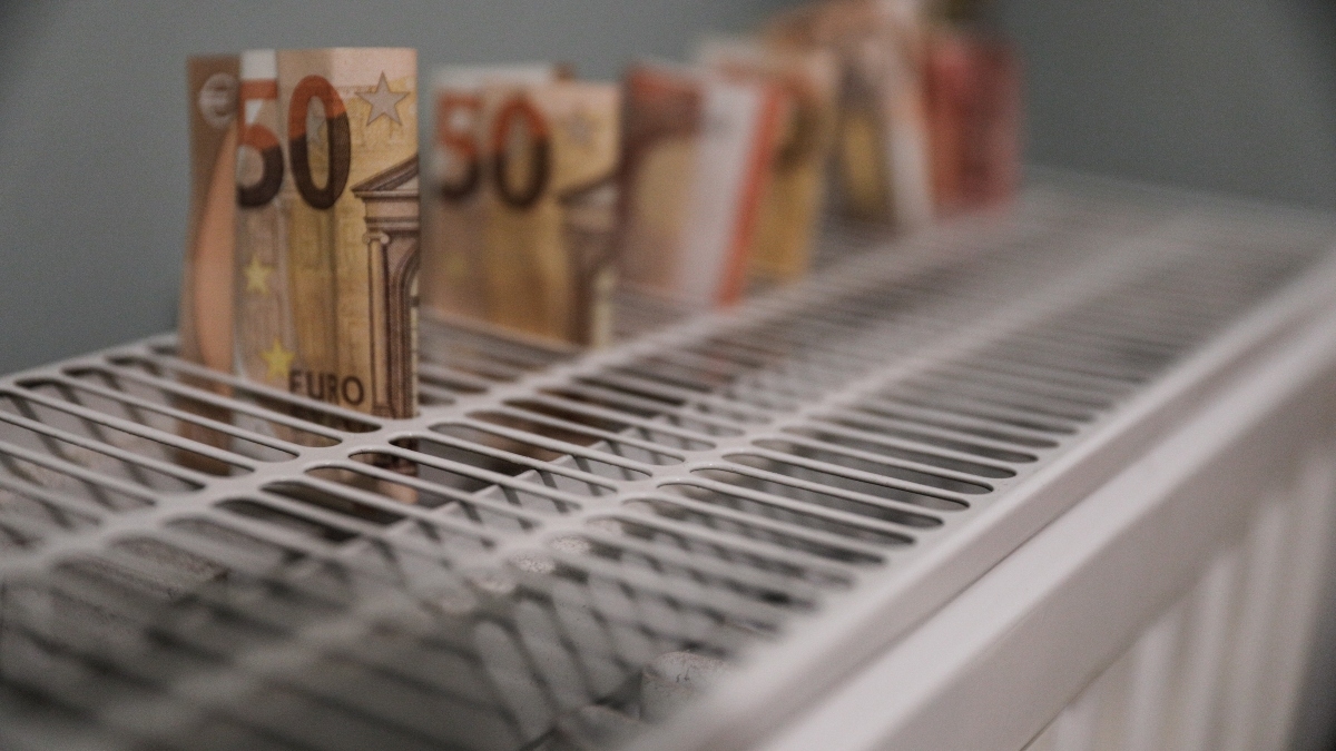 Τελική απόφαση για το επίδομα θέρμανσης: Τα κίνητρα που δίνει η Κυβέρνηση (vids)