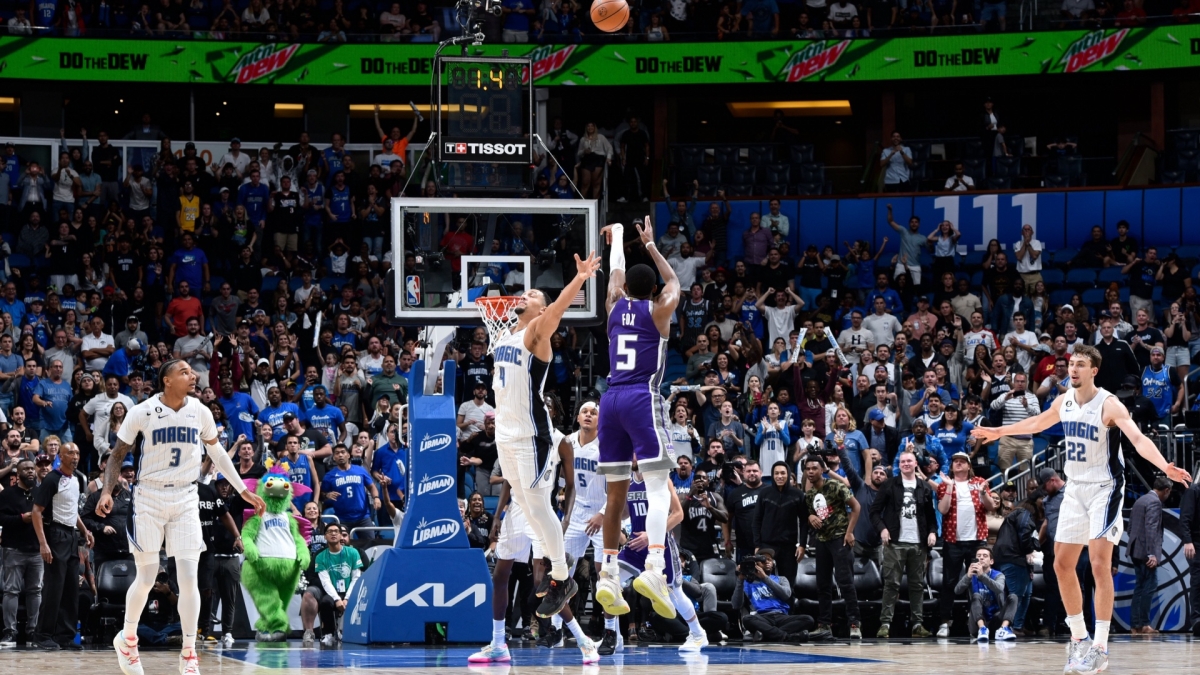 Top 10 NBA: Ο Φοξ κατέκτησε την κορυφή με buzzer beater σουτάρα (vid)