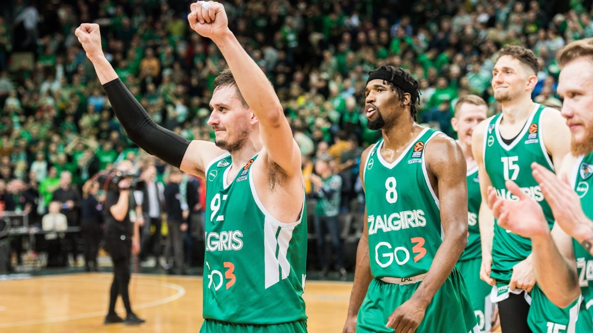 Ζάλγκιρις: Τα υψωμένα τείχη της και η... κάπα του Ουλανόβας (vid)