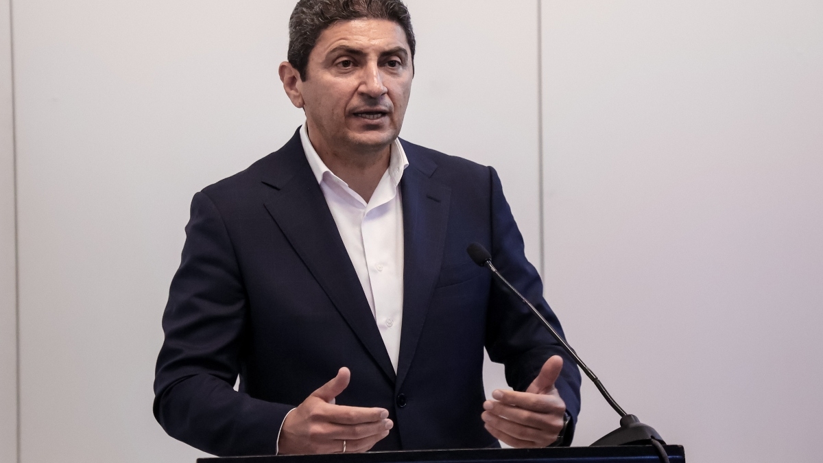 Αυγενάκης κατά Κουτσούμπα για το άρθρο στο Gazzetta: «Περιγράφει σαν σημερινή την προβληματική κατάσταση που παραλάβαμε»