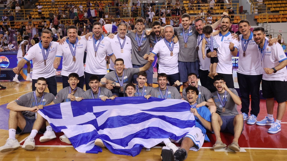 Εθνική Νέων: Χειροκρότημα για την επιτυχία, προβληματισμός για την εξέλιξη