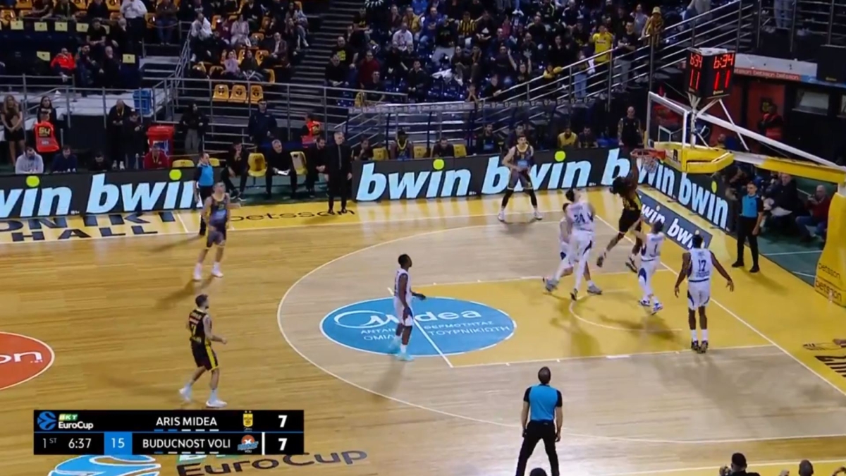 Ο Μπάνκστον καρφώνει για τον Άρη