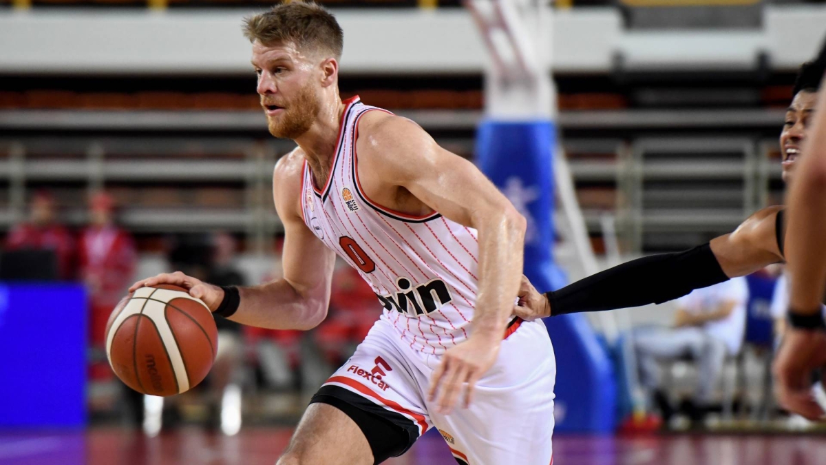 Ο Τόμας Γουόκαπ. 