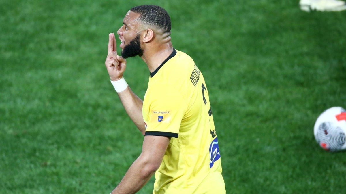 Ο Αρόλντ Μουκουντί της ΑΕΚ