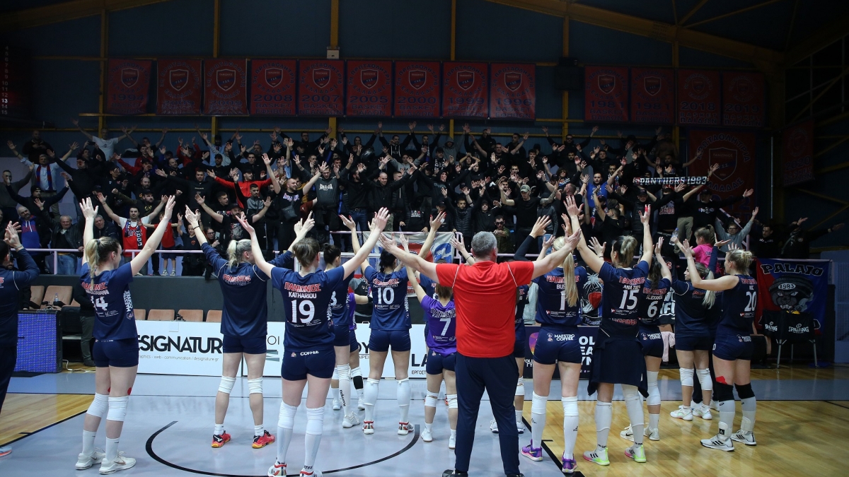 Ολοκληρώθηκε η φάση των «16» του Κυπέλλου Ελλάδας στις γυναίκες, με τον Πανιώνιο να ξεπερνά το εμπόδιο της ΑΕΚ, στην οκτάδα οι ΑΟ Θήρας, Θέτιδα και ΠΑΟΚ.