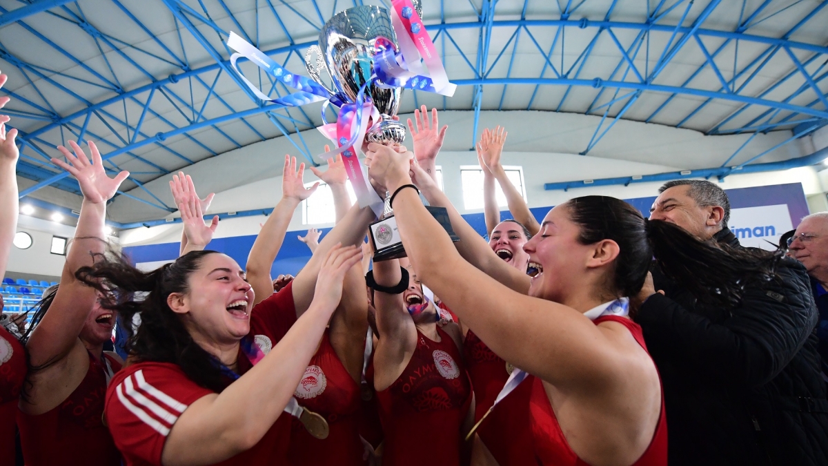 Ο Ολυμπιακός Κυπελλούχος Ελλάδος στο πόλο γυναικών