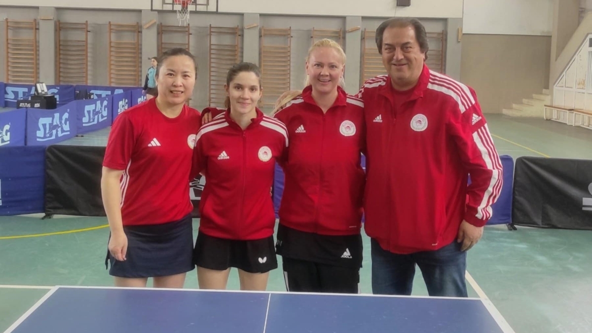 Η ομάδα πινγκ πονγκ του Ολυμπιακού