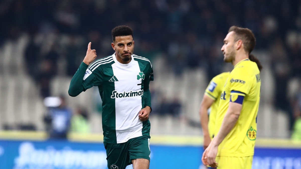 O Ουναϊ πανηγυρίζει επί του Παναιτωλικού