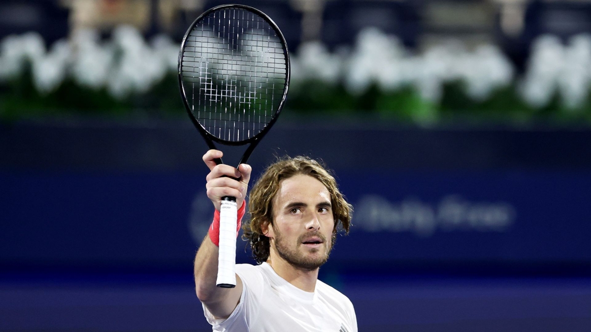 stefanos_tsitsipas_racket
