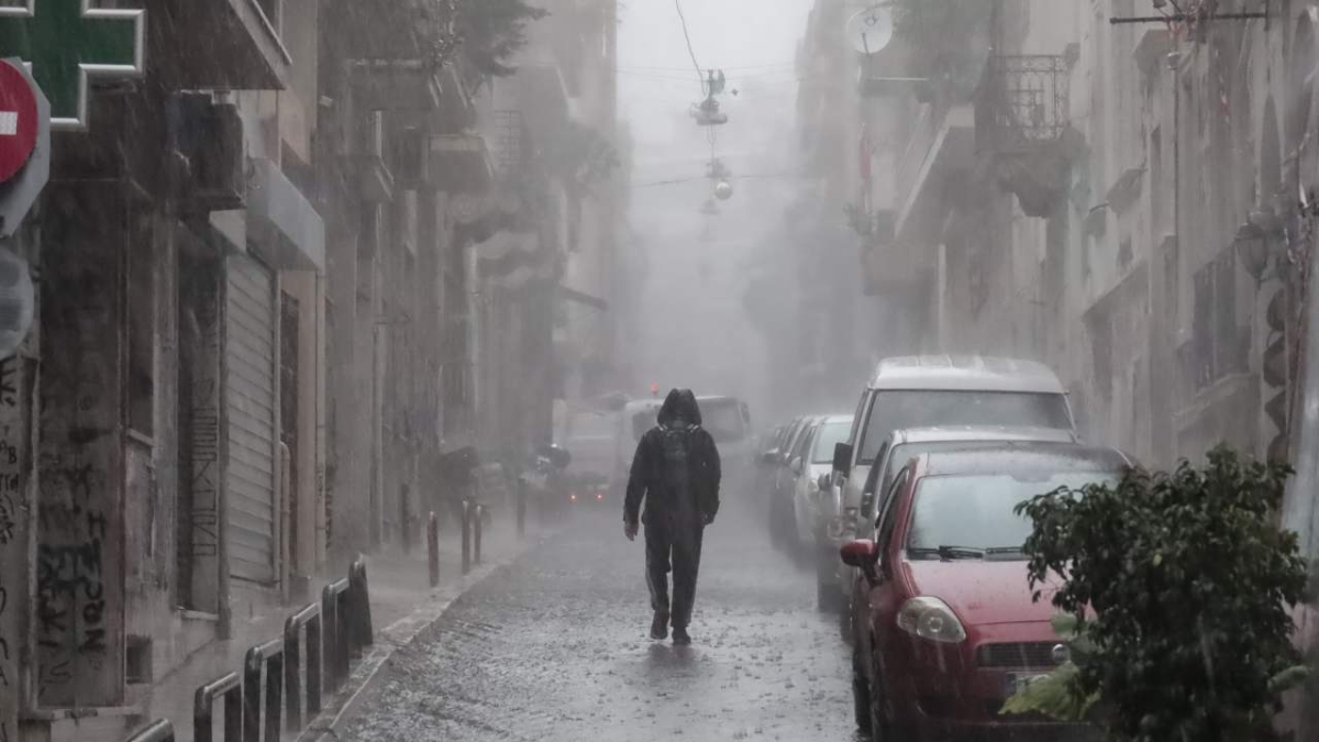 Προειδοποιεί ο Μαρουσάκης για τον καιρό: Καταιγίδες και χαλάζι από την Πέμπτη (vid) 