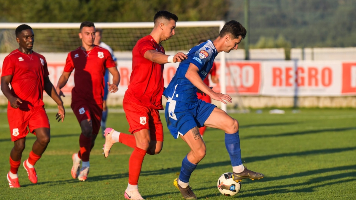 Πανσερραϊκός, Λύρατζης