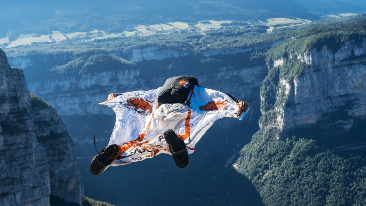 Σκοτώθηκε σε άλμα στις Άλπεις σε ζωντανή μετάδοση (vid)