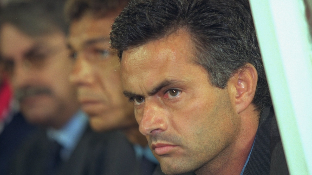 Η Μπενφίκα του Παυλίδη... ψάχνει τον Μουρίνιο του 2000!