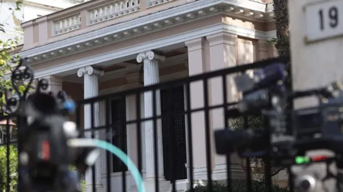 Το μήνυμα της Κοβέσι, η έμμεση επίθεση Σαμαρά σε Μητσοτάκη και η επιστροφή του Κυριαζίδη