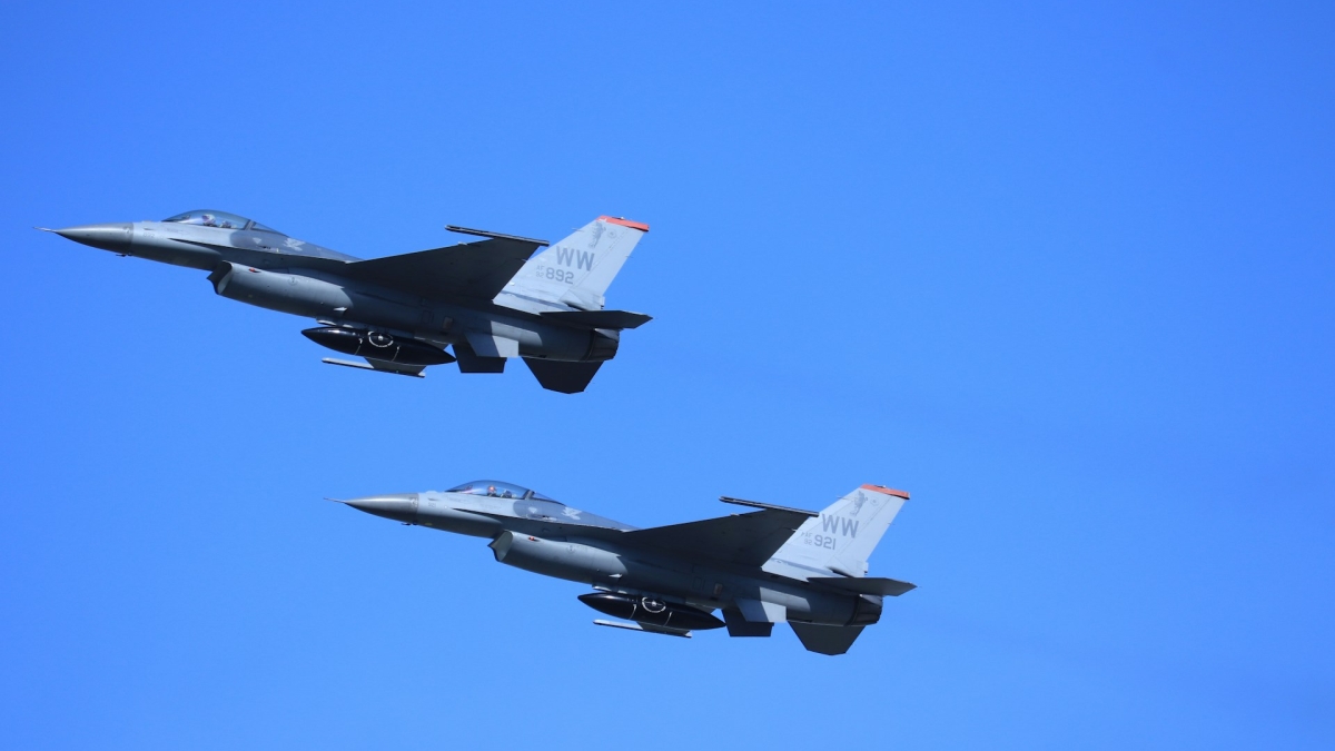 Παγκόσμιος συναγερμός: Η Πολωνία απογείωσε εσπευσμένα αεροσκάφη