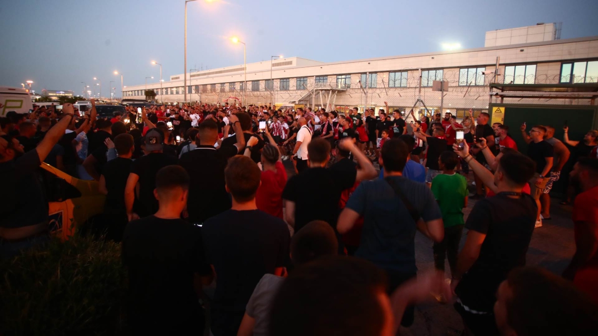 Ολυμπιακός, Ποντένσε, οπαδοί