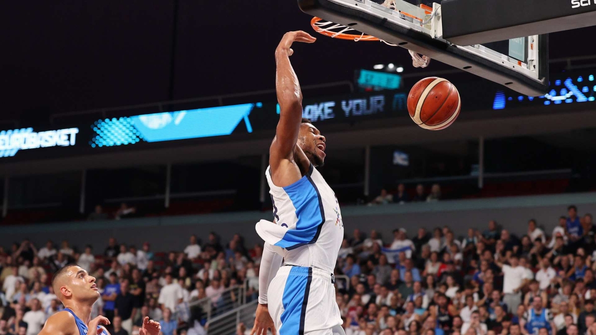 Γιαννης Αντετοκούνμπο