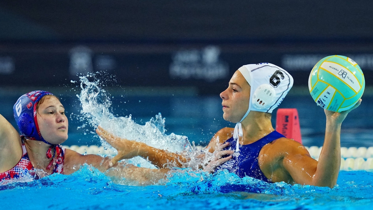 Η Ελενα Ξενάκη