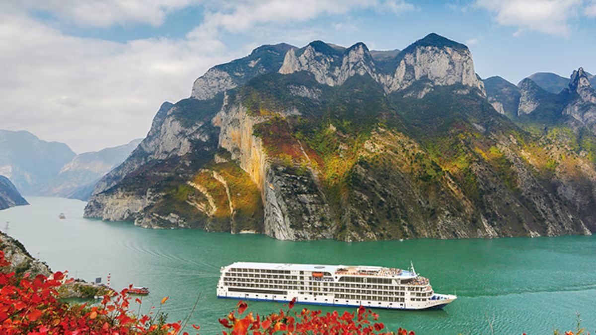 Κρουαζιερόπλοιο-γίγας ρίχνει στη θάλασσα η Κίνα: Έχει μήκος 341 μέτρα και χωράει 5.200 επιβάτες