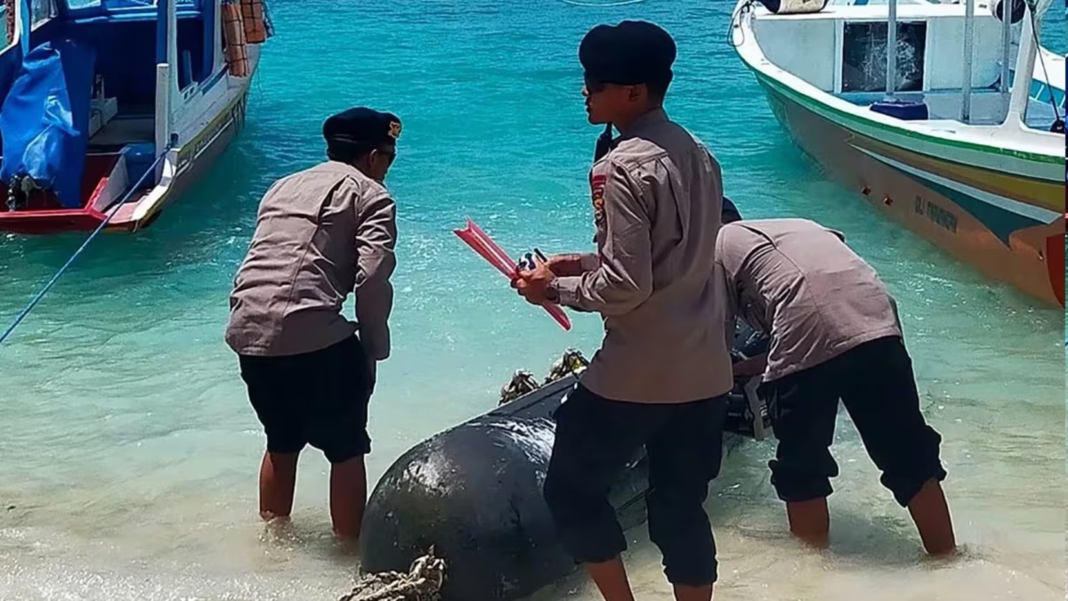 Ψαράς έριξε τα δίχτυα του και έπιασε ένα κινεζικό υποθαλάσσιο drone (vid)