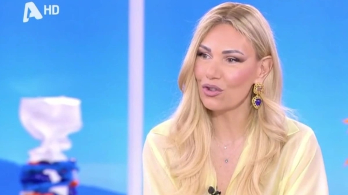 Τίνα Μεσσαροπούλου κατά Λιάγκα με αφορμή το βίντεο με τον Τζώρτζογλου: «Ντράπηκε κι η ντροπή, παρωδία»