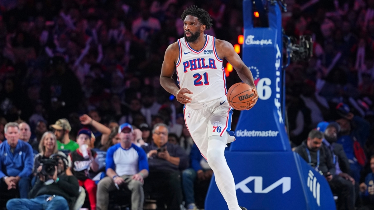 Φιλαδέλφεια 76ers - Μιλγουόκι Μπακς 127-116: Έκανε το 3/3 η παρέα του ΛεΜπρόν