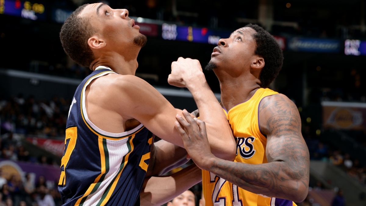 Νίκες για Λέικερς, Σανς, Τίμπεργουλβς