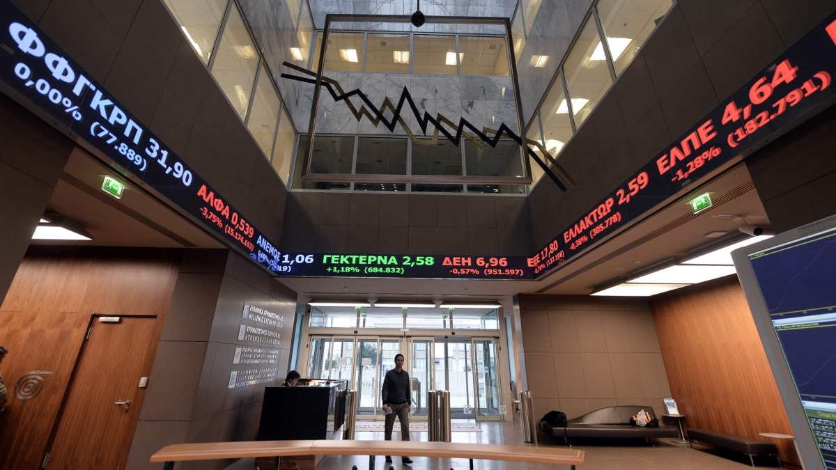 Athens Stock Exchange opening: Decline