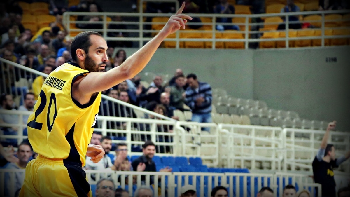 Καλαμπόκης: «Στρατιώτης» ετών... 37! (pics)