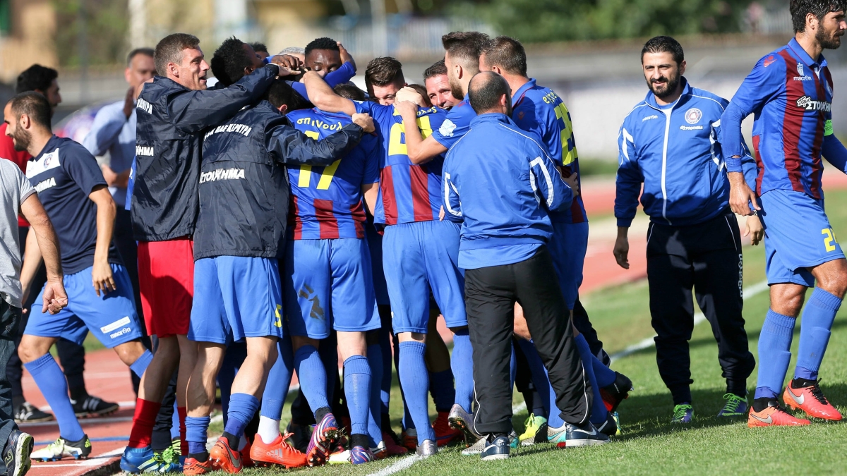 Επιστρέφουν Επστάιν, Ζορμπάς στην Κέρκυρα