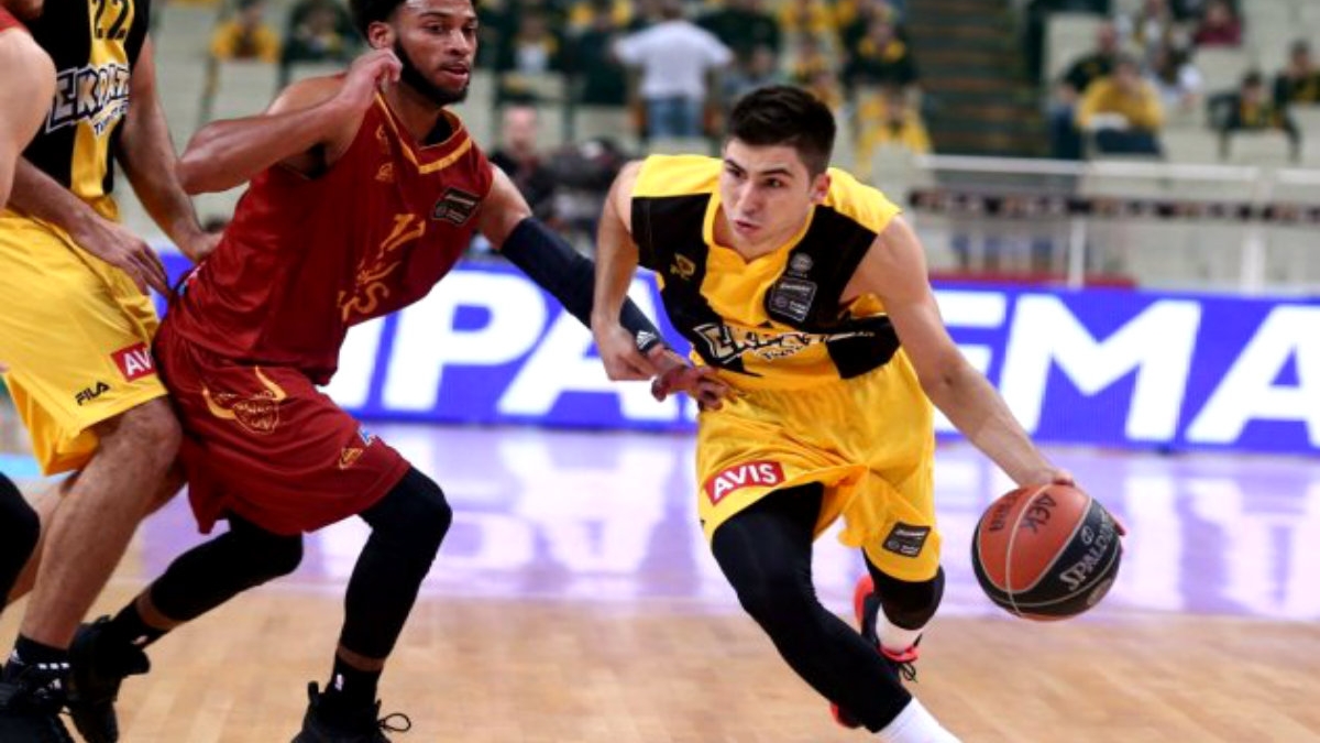 Με Μωραΐτη η προπόνηση της ΑΕΚ