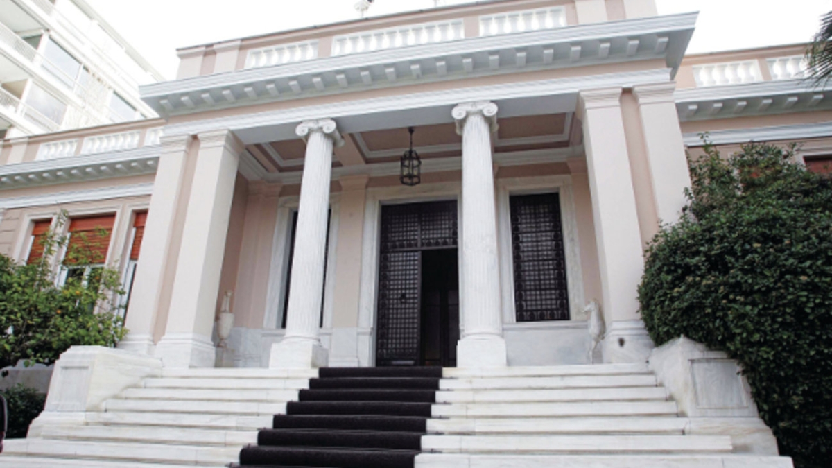 Μαξίμου: «Συνεχίζονται οι επαφές για το Eurogroup»