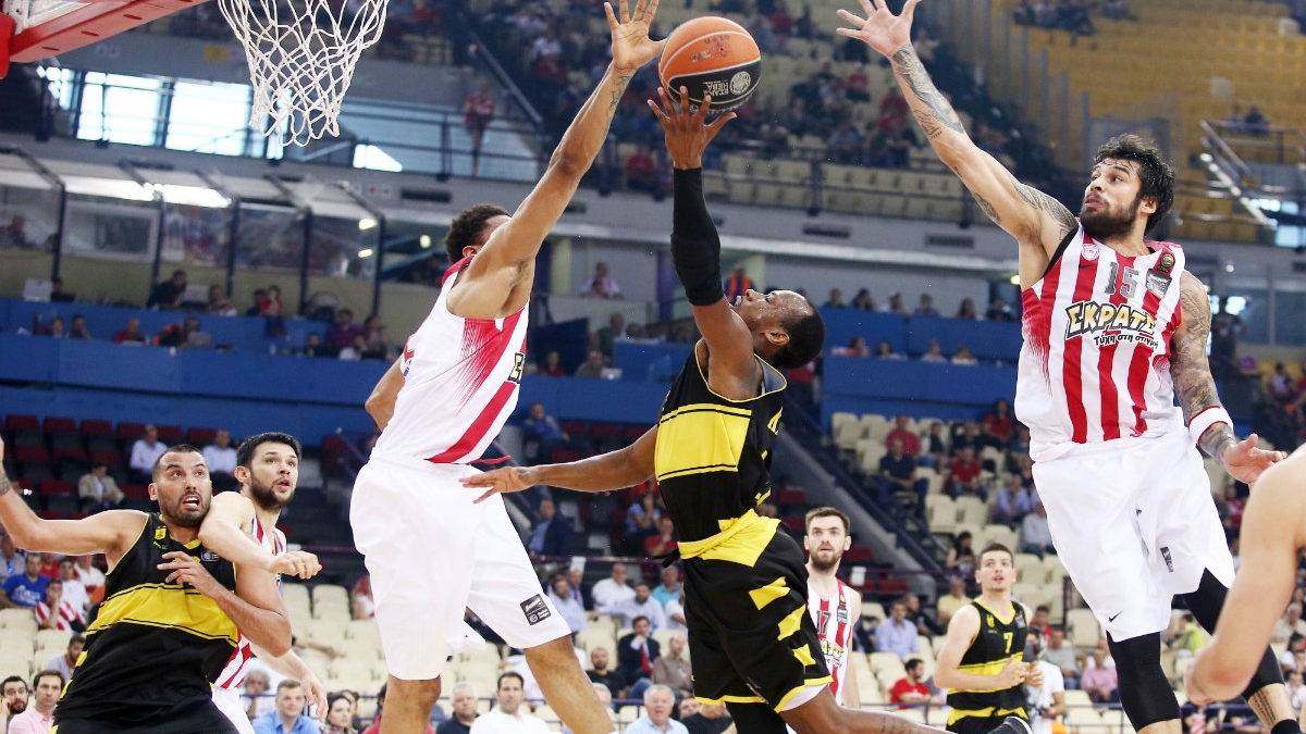 Επέστρεψε και παίζει ο Κάμινγκς