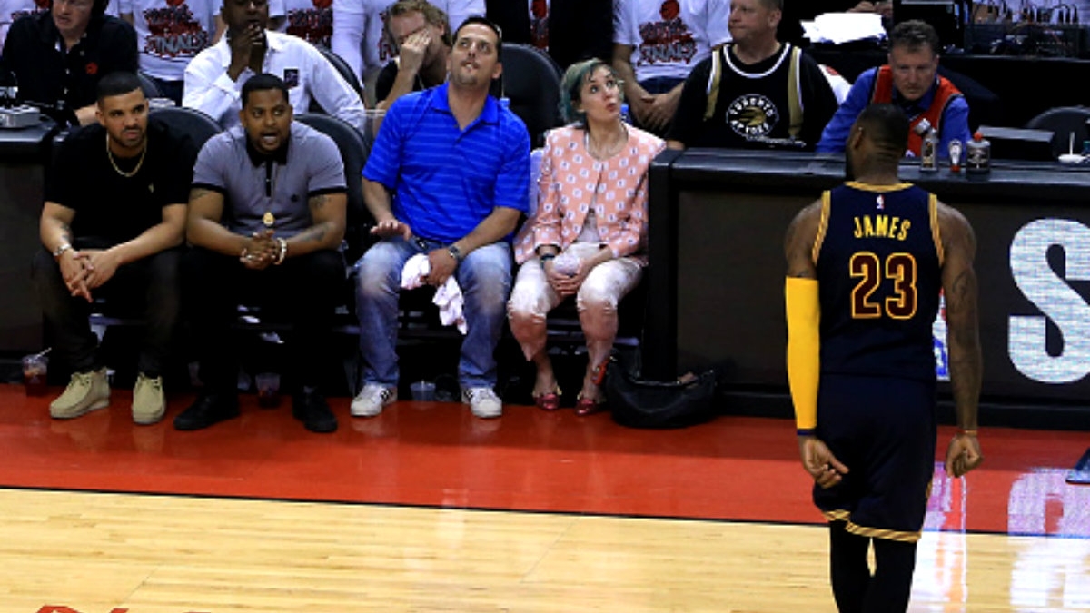 Ήθελε να τα... πιει με τον Ντρέικ ο ΛεΜπρόν (pic)